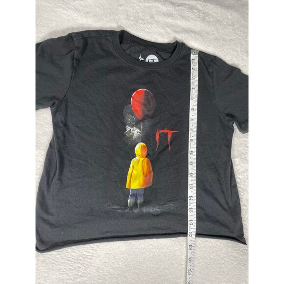 IT Movie Tee You’ll Float Too Black Shirt Size S - Picture 4 of 7